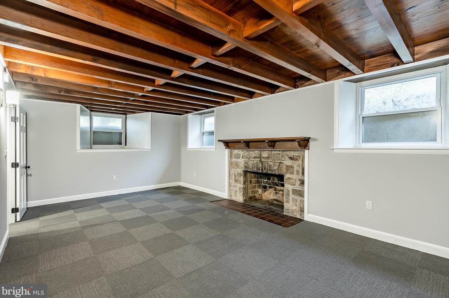 1611 Alsace Rd, Reading PA  19604-1624 exterior