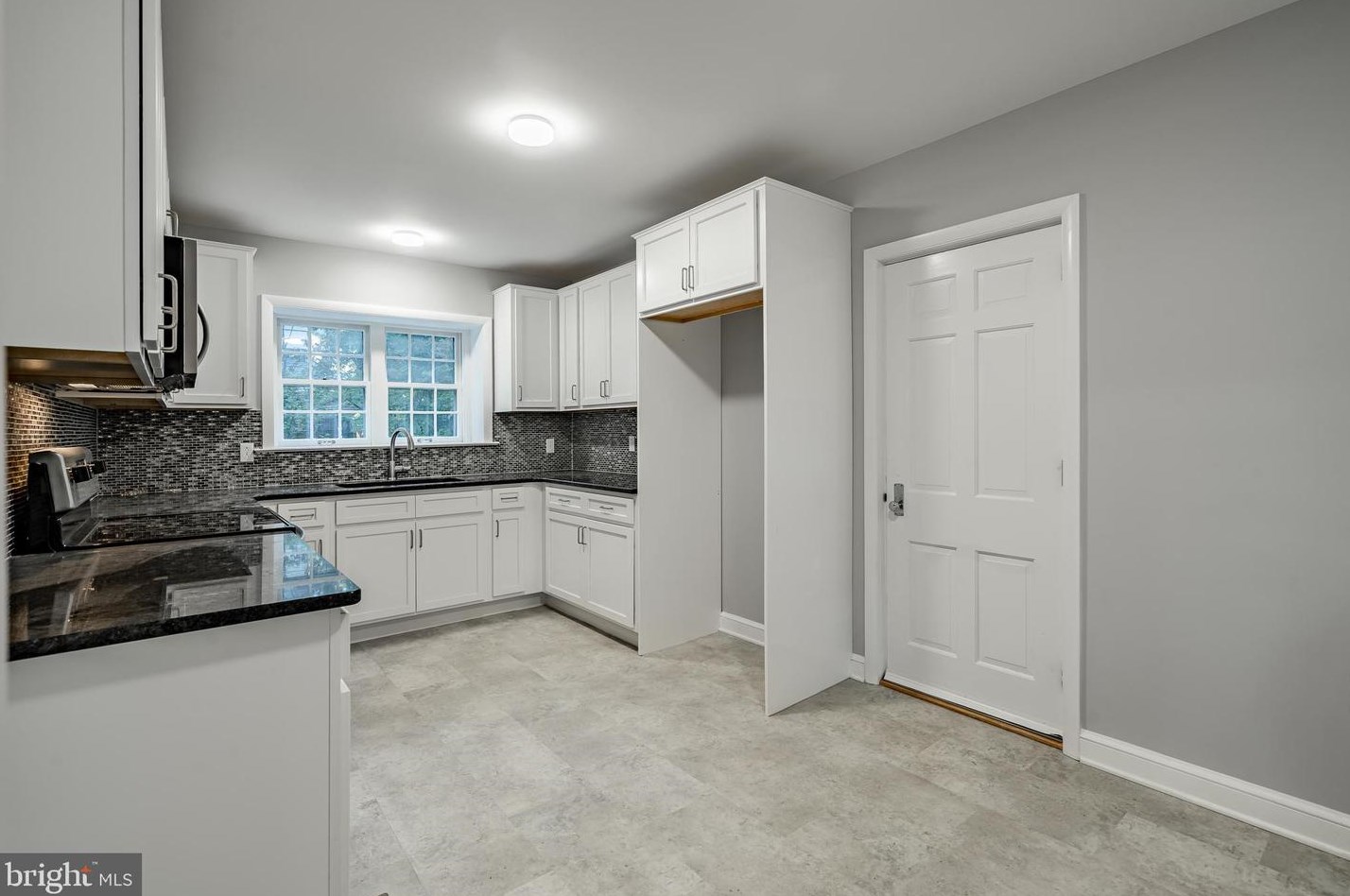 1611 Alsace Rd, Reading PA  19604-1624 exterior