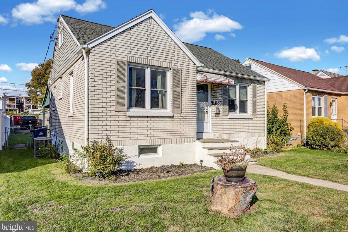 2153 Reading Ave, Reading, PA 19609-2030