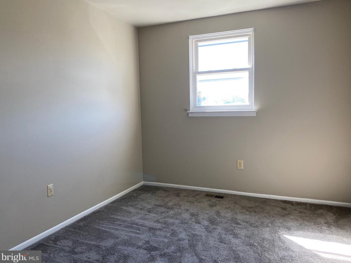 1318 Fox Run, Reading PA  19606-1142 exterior