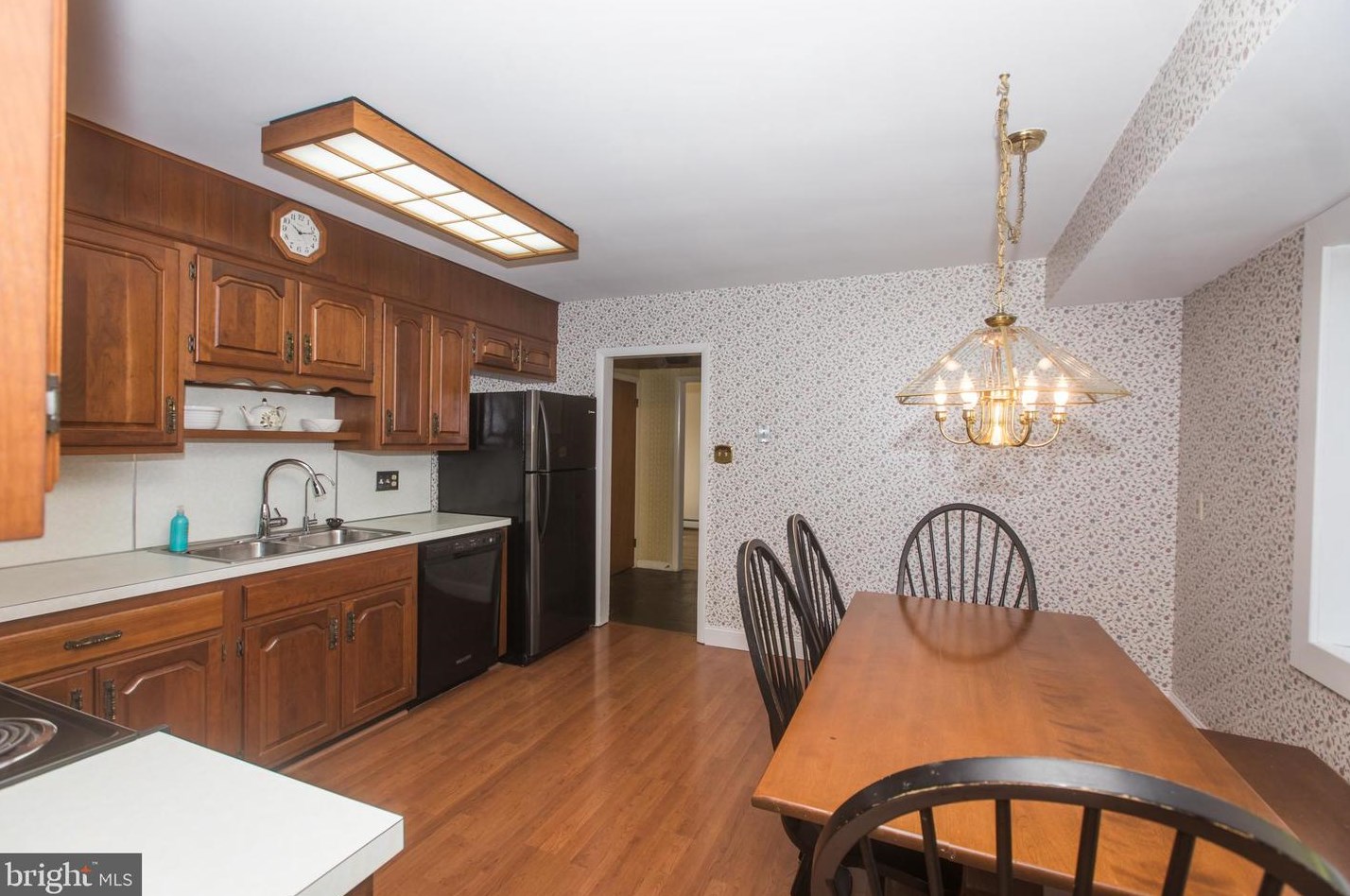 705 Hain Ave, Reading PA 19605-2157 exterior