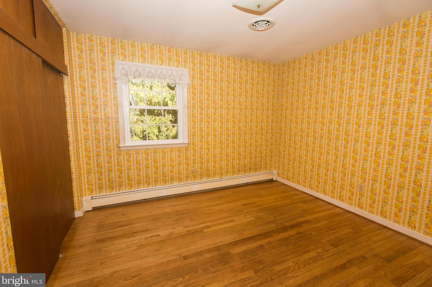 705 Hain Ave, Reading PA 19605-2157 exterior