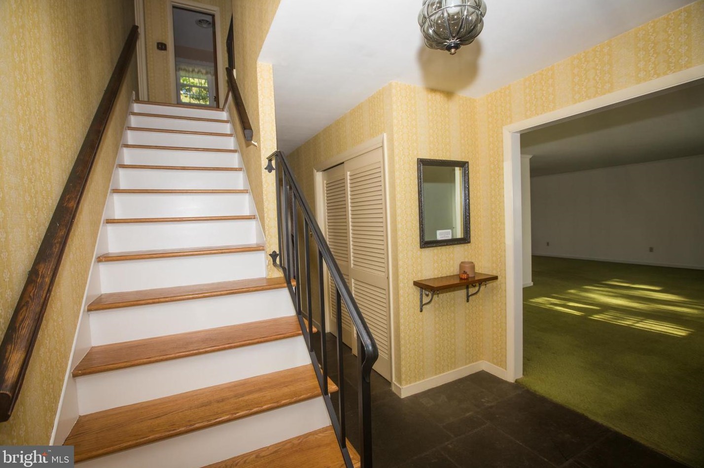 705 Hain Ave, Reading PA 19605-2157 exterior