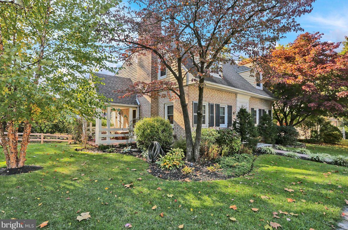 302 Jefferson Blvd, Reading, PA 19609-2447