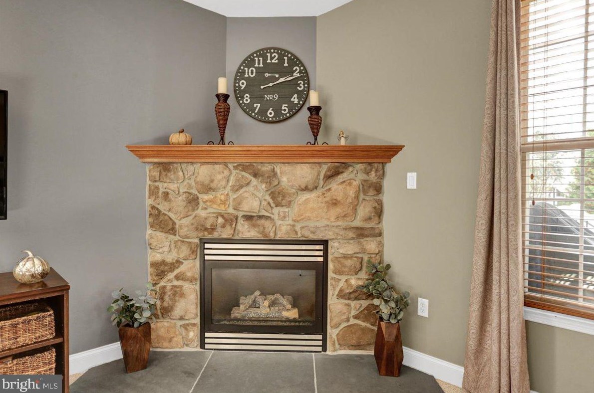 129 Herington Dr, Reading PA 19608-9067 exterior