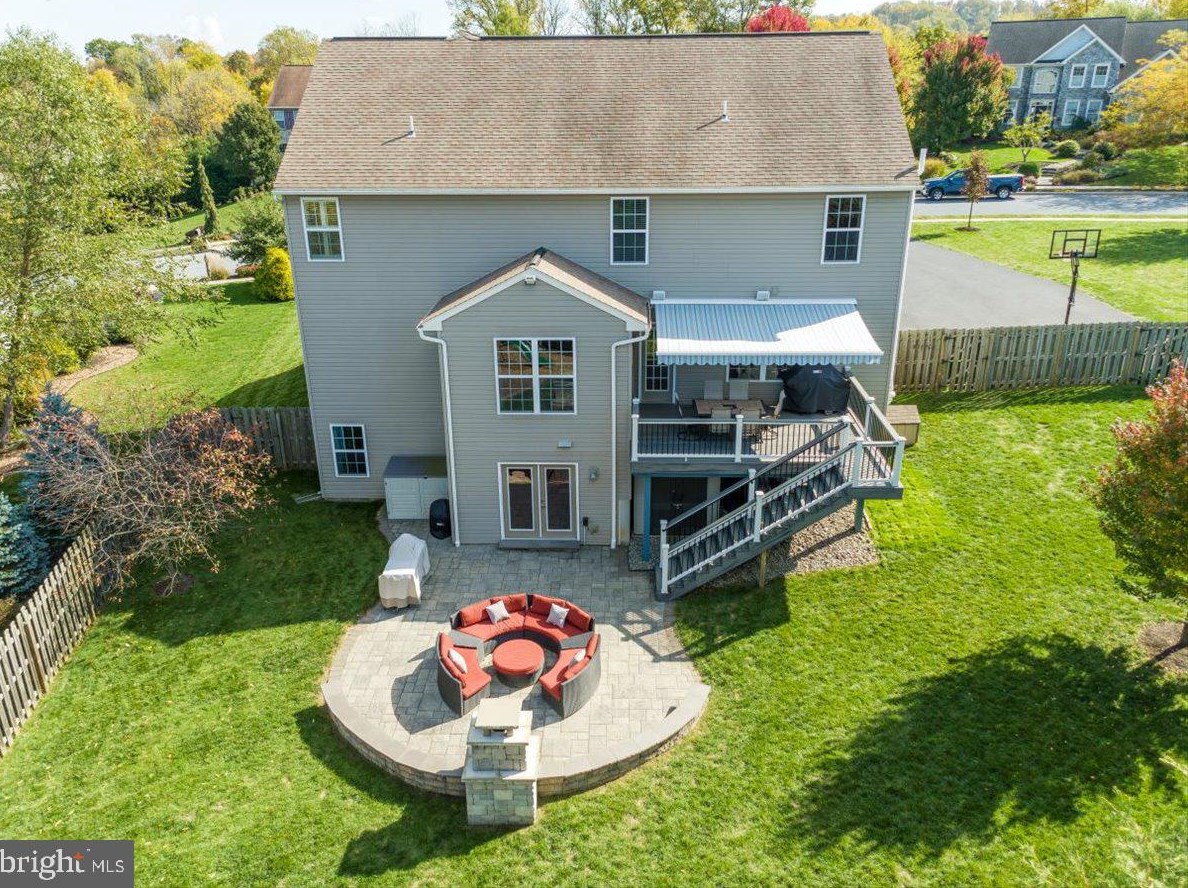 129 Herington Dr, Reading PA 19608-9067 exterior