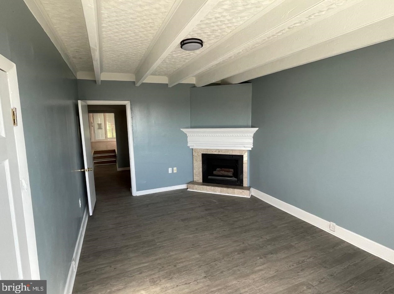 3015 Kutztown Rd, Reading PA  19605-2658 exterior