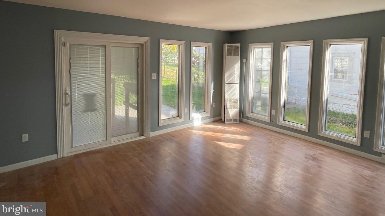 3015 Kutztown Rd, Reading PA  19605-2658 exterior