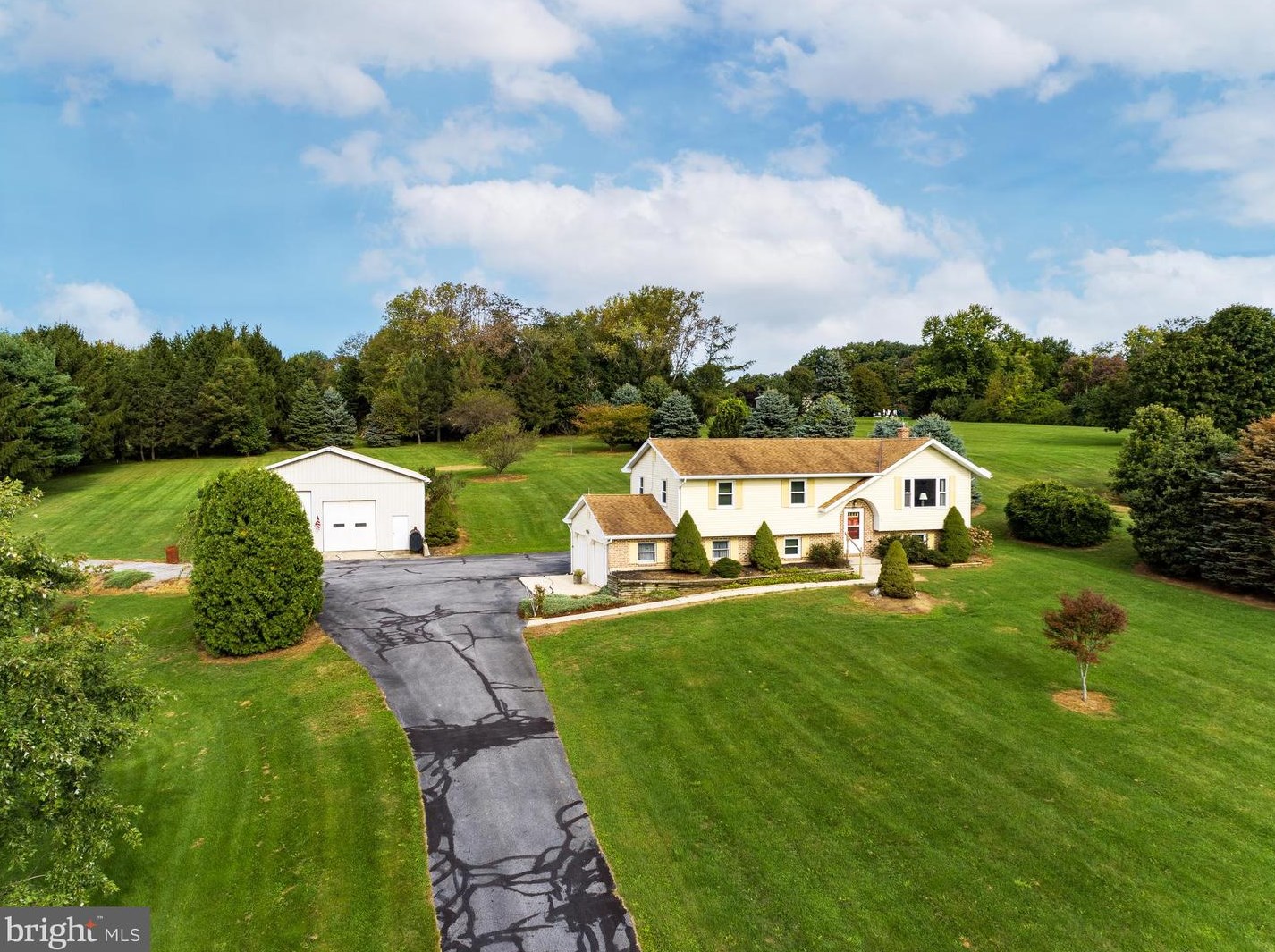 26 Nunemaker Rd, Greenwich, PA 19530-9054