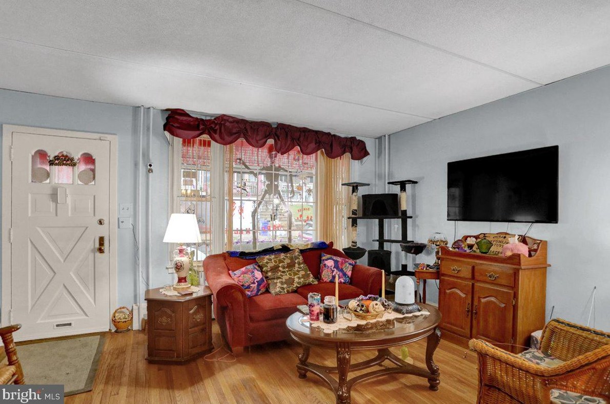 954 12th St, Reading PA  19604-2319 exterior