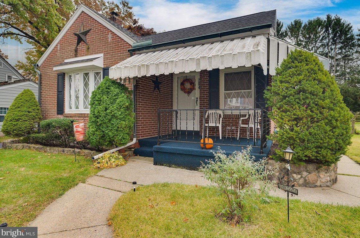 204 Mckinley Ave, Reading, PA 19605-2119