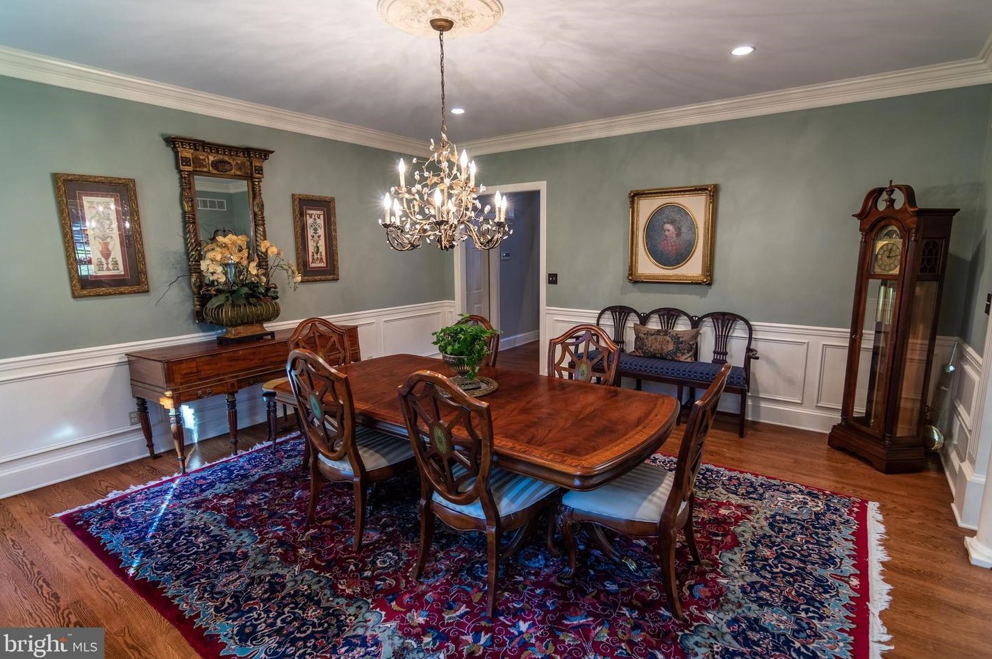 1215 Old Mill Rd, Reading PA  19610-2830 exterior