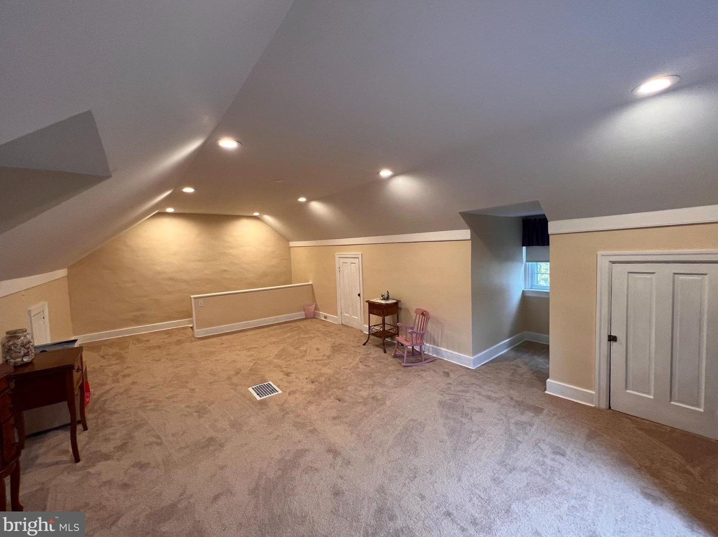 121 Park Rd, Reading PA  19610-3015 exterior