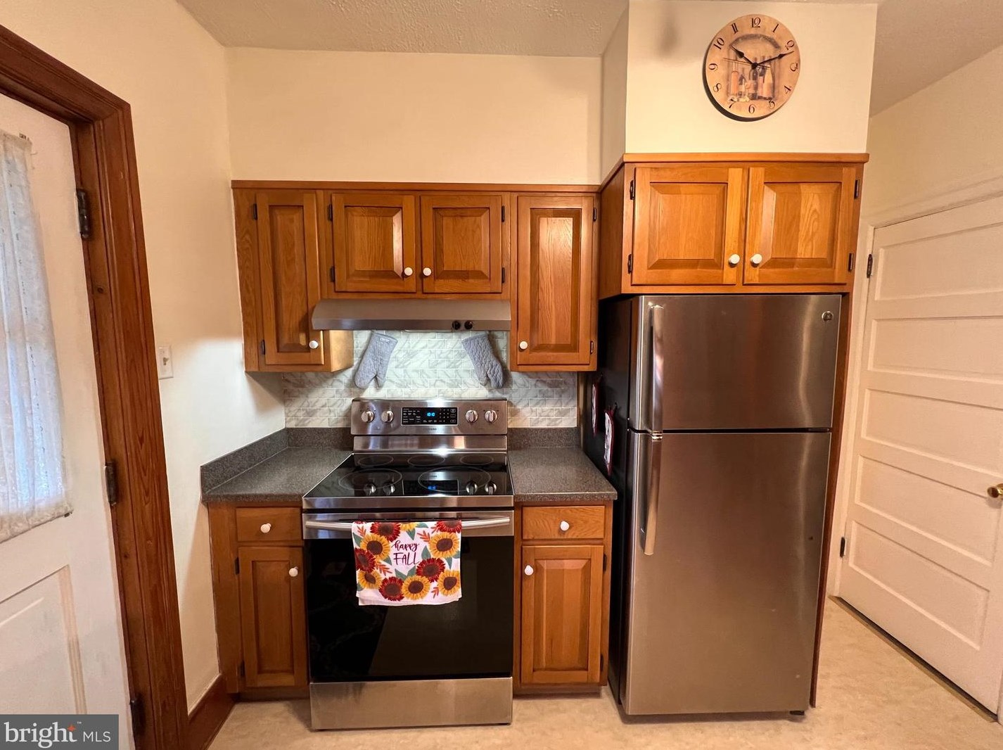 121 Park Rd, Reading PA  19610-3015 exterior