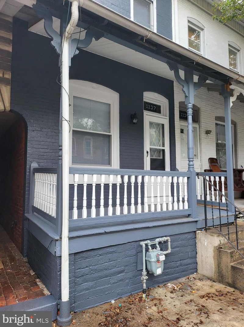 1137 Locust St, Reading, PA 19604-2129