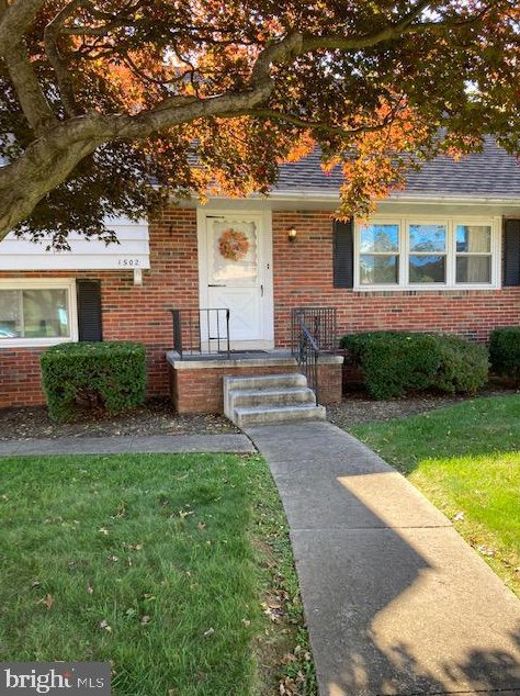 1502 Durwood Dr, Reading, PA 19609-1020
