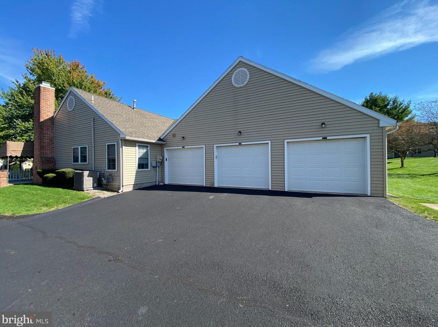 146 Primrose Ln, Reading PA  19608-8945 exterior