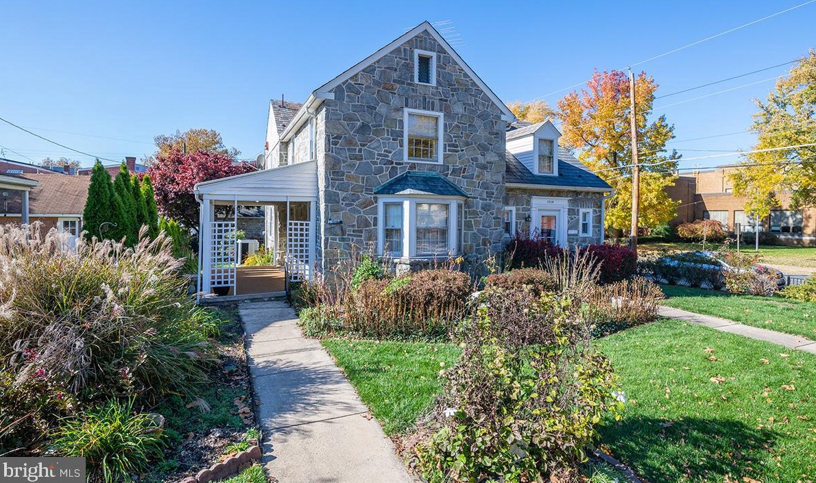 1518 13th St, Reading, PA 19604-1837