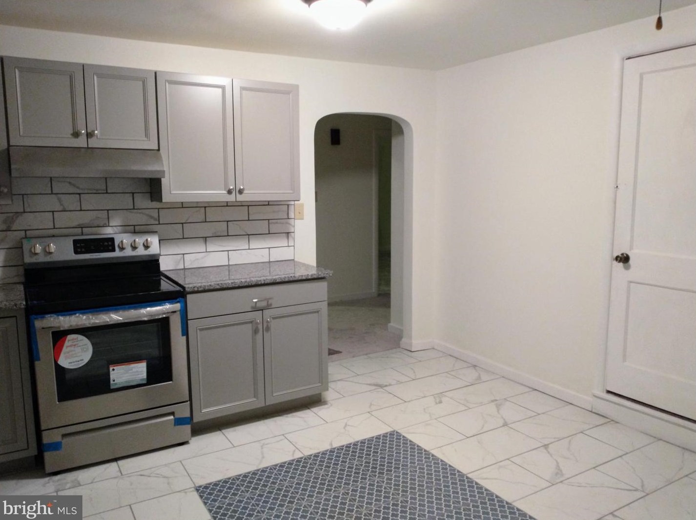 105 Monroe St, Reading PA  19605-3120 exterior