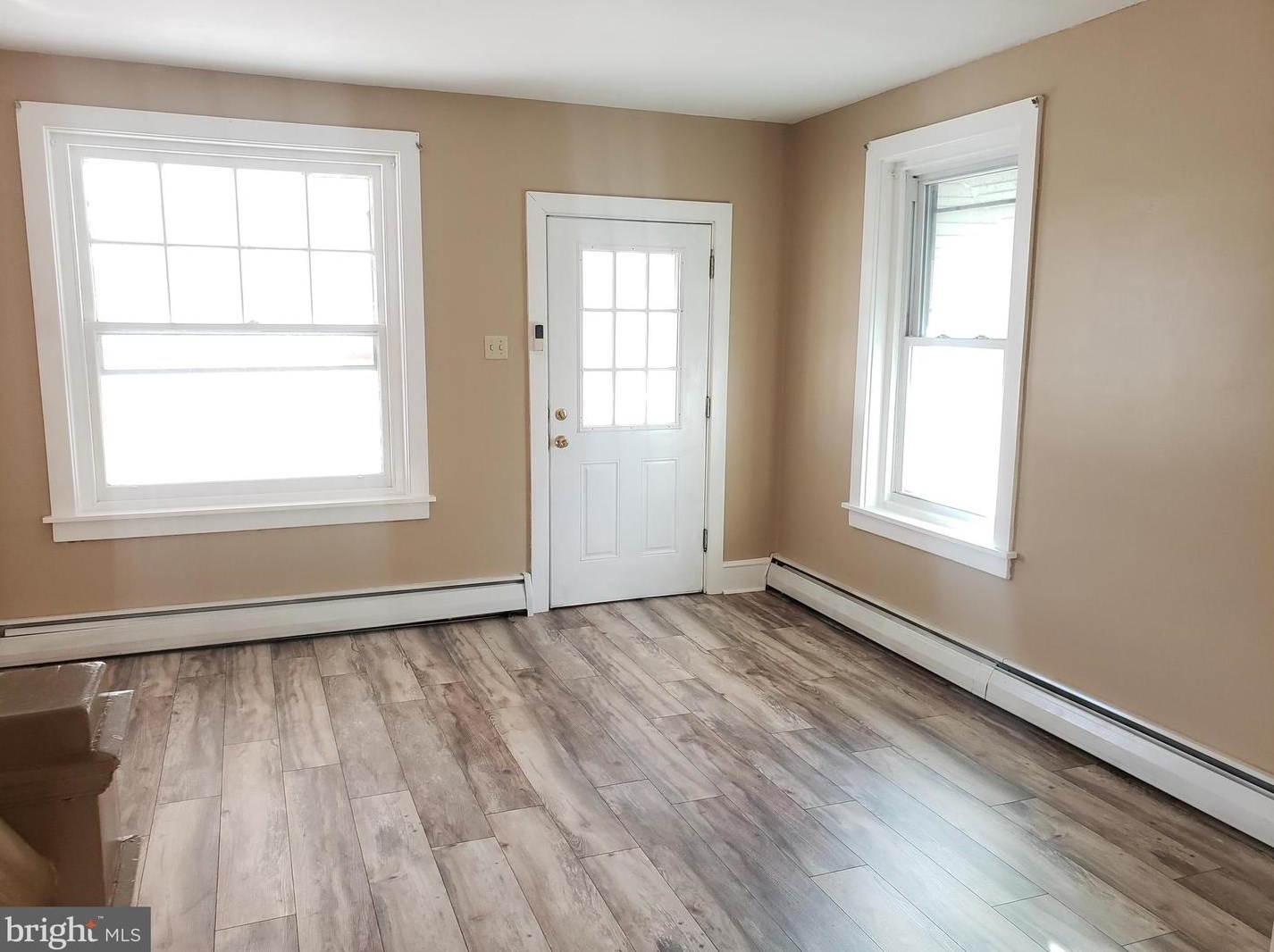 37 E 2nd St, Spangsville, PA 19512
