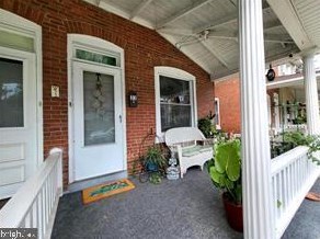 33 Broad St, Reading PA  19607-2713 exterior