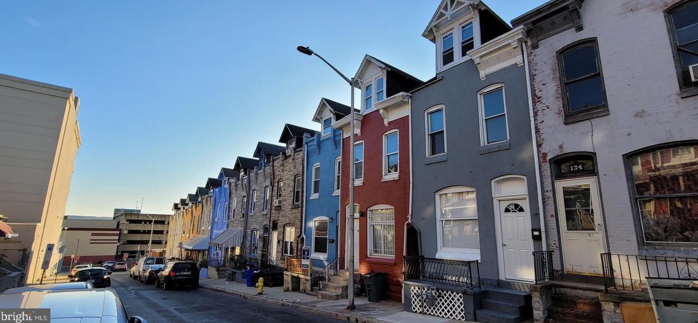132 Pear St, Reading PA  19601-4026 exterior