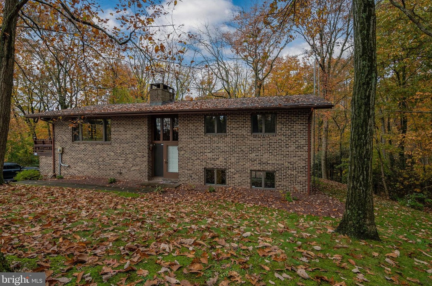 5078 Sweitzer Rd, Hummels Store, PA 19540