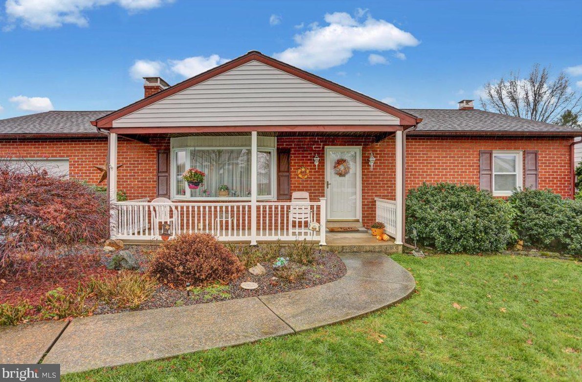 1034 Laurelee Ave, Reading, PA 19605-1316