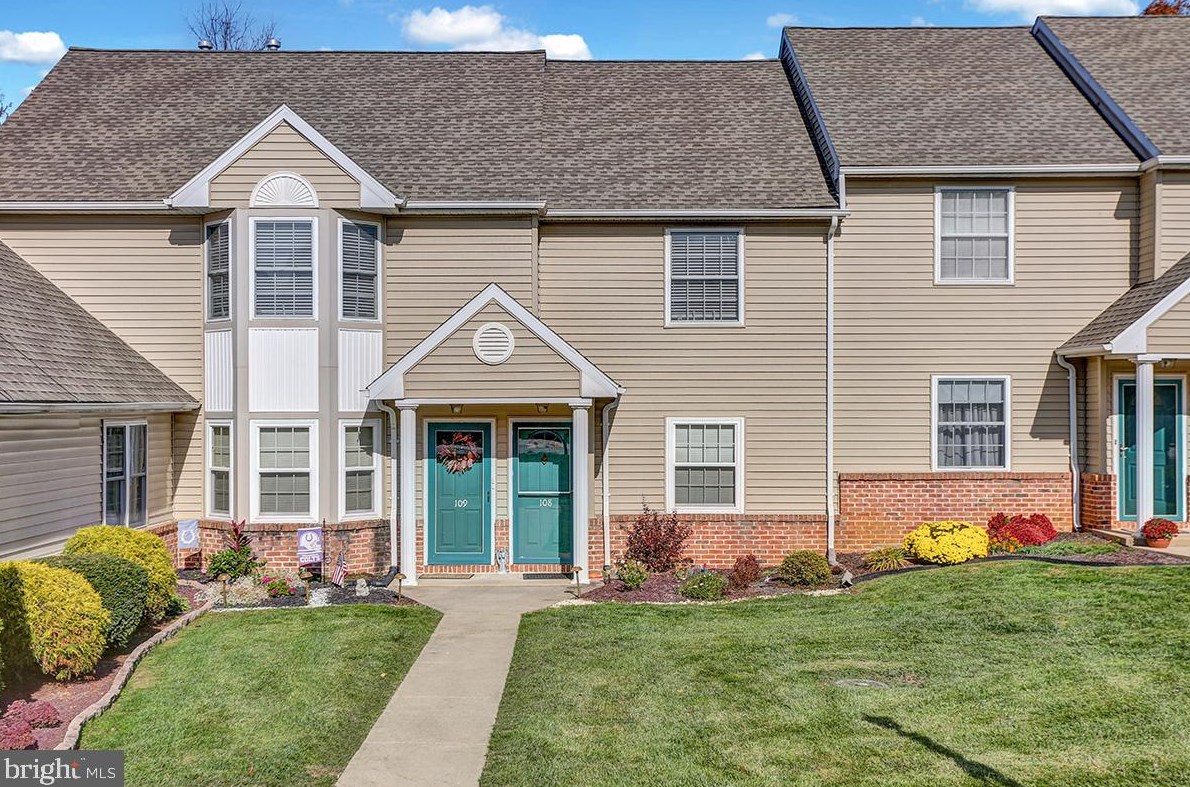 108 Primrose Ln, Reading PA  19608-8945 exterior