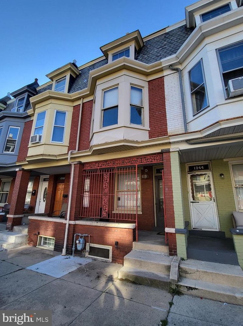 1242 Mulberry St, Reading, PA 19604-2013
