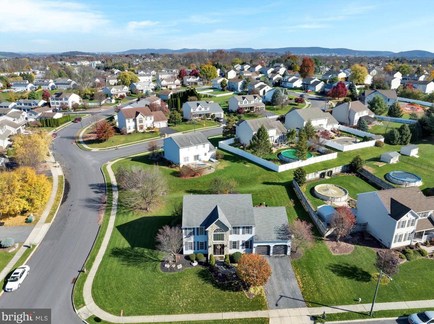 418 Apache Dr, Reading, PA 19608-8923