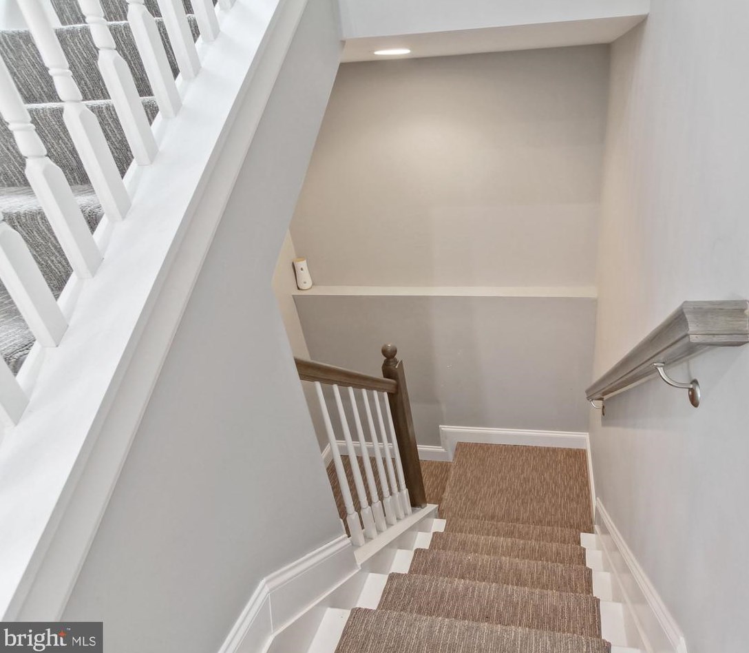 6 Beverly Ave, Reading PA  19607-1141 exterior