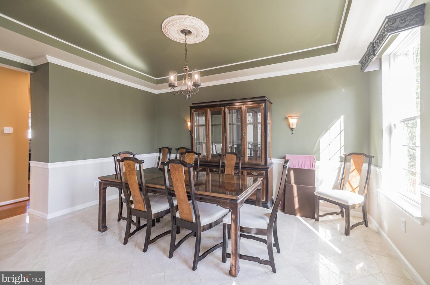 173 Meadowside Dr, Douglassville PA  19518-1337 exterior