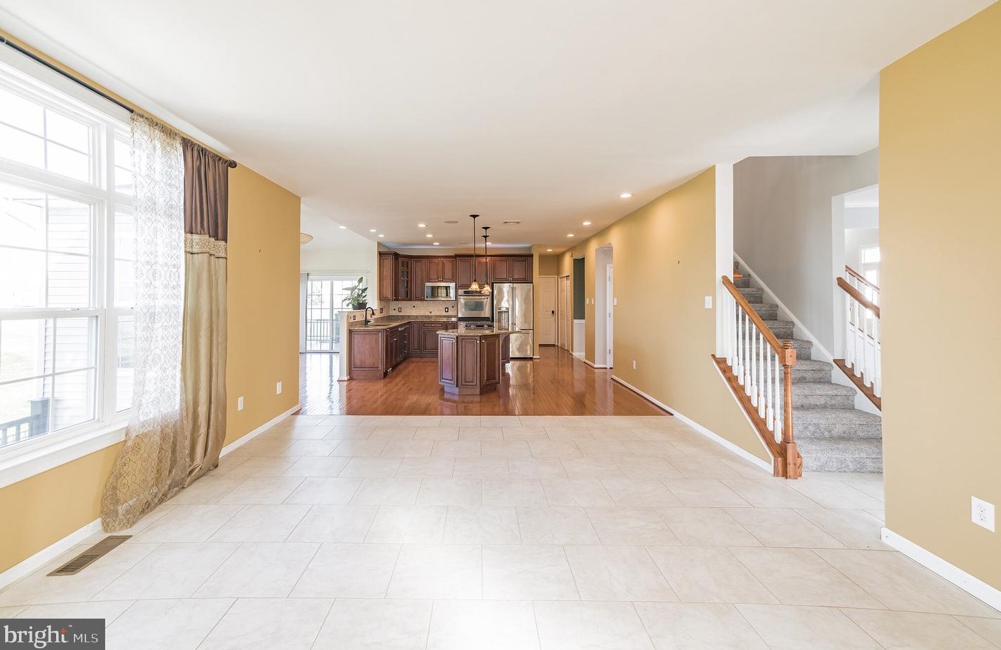 173 Meadowside Dr, Douglassville PA  19518-1335 exterior