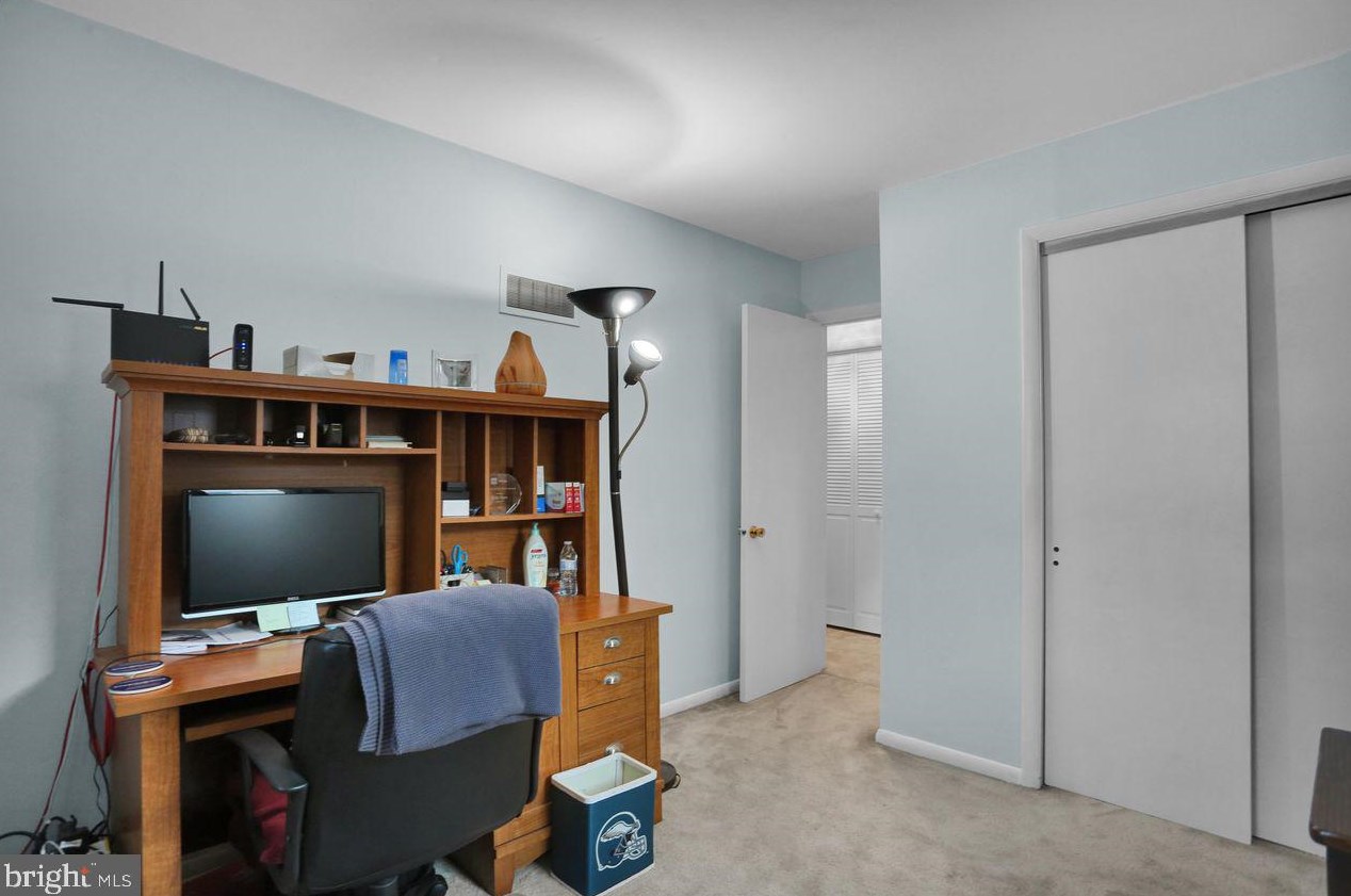 2611 Girard Ave, Reading PA  19609-1813 exterior