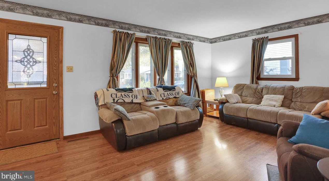 2611 Girard Ave, Reading PA  19609-1813 exterior