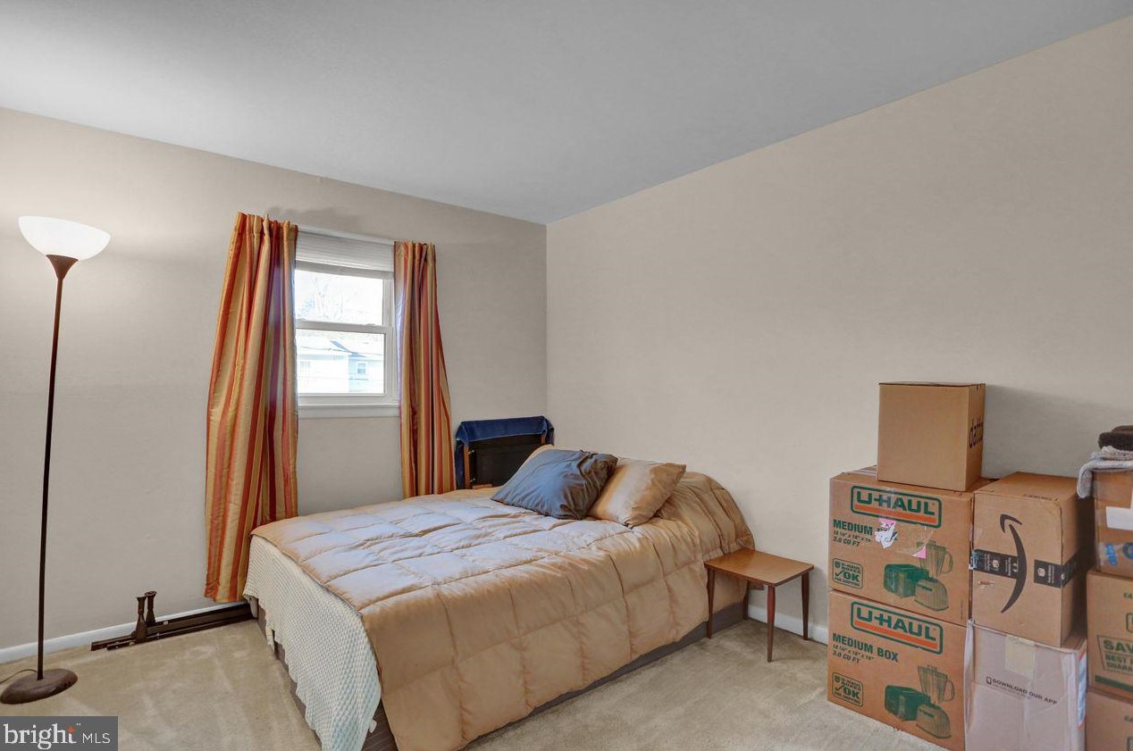 2611 Girard Ave, Reading PA  19609-1813 exterior