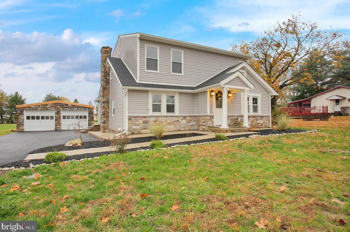 5900 Littlefield Ave, Reading PA  19606-3721 exterior
