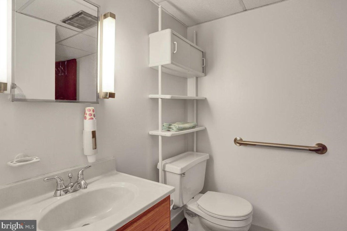 8 Cherrywood Rd, Reading PA  exterior