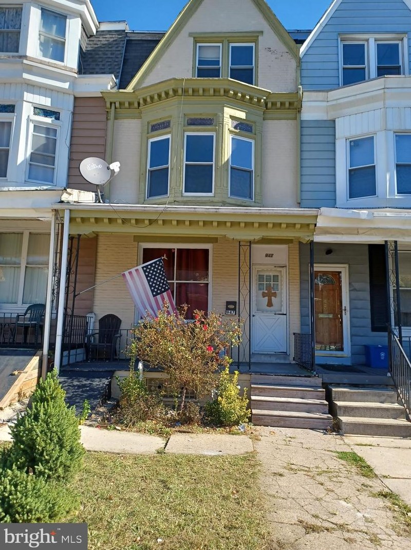 947 5th St, Reading, PA 19601-1801