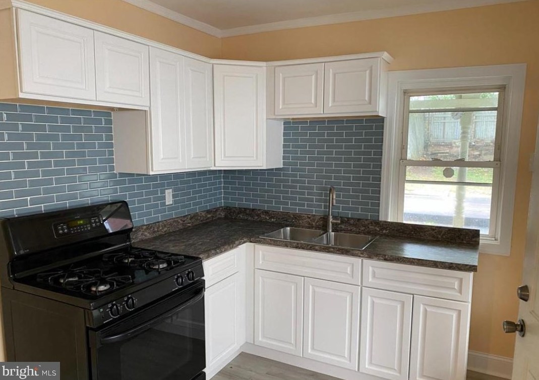 613 Moss St, Reading PA  19604-2625 exterior