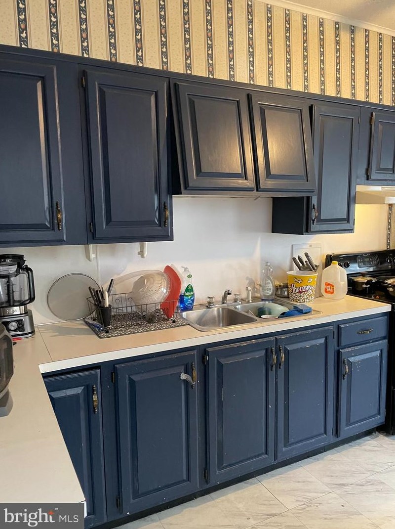 1219 Oley St, Reading, PA 19604-2513