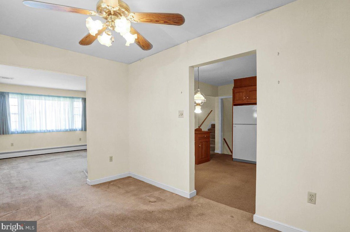 6 Maple St, Hummels Store PA 19540-1908 exterior