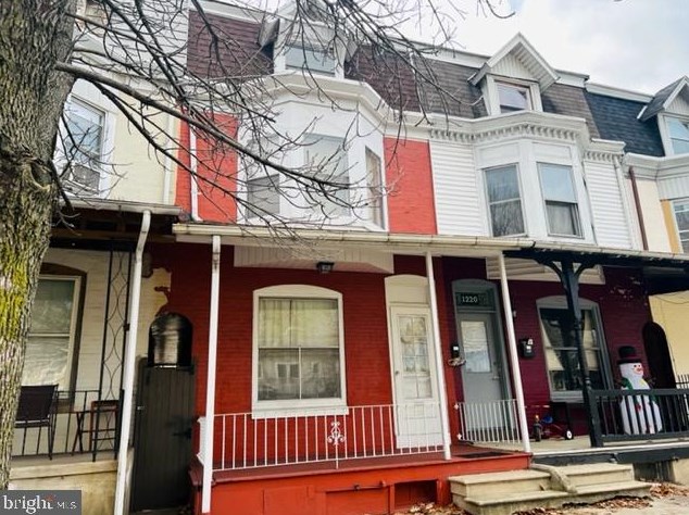 1218 Schuylkill Ave, Reading, PA 19601-1610