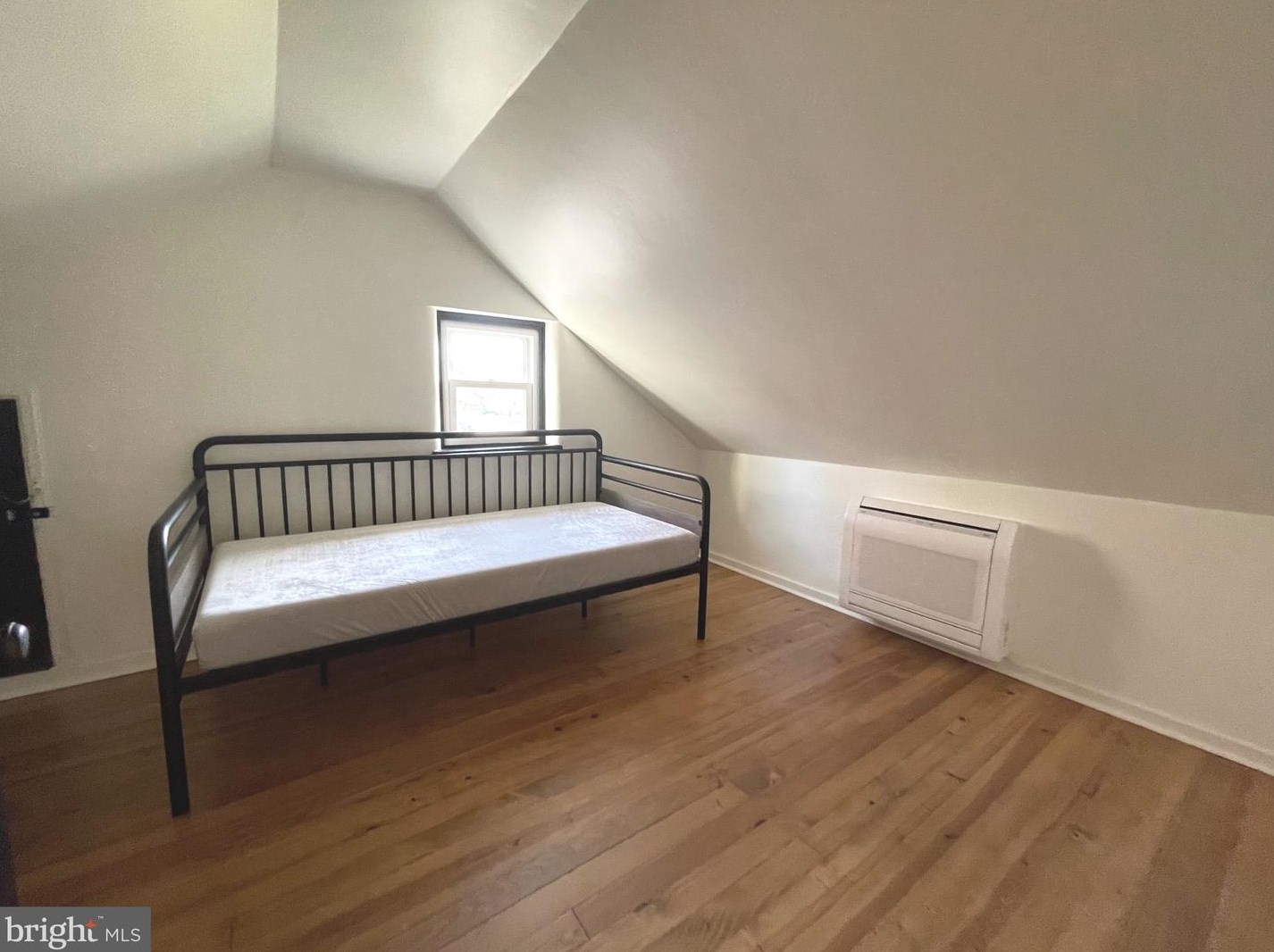 2113 Bernville Rd, Reading PA  19601-1182 exterior