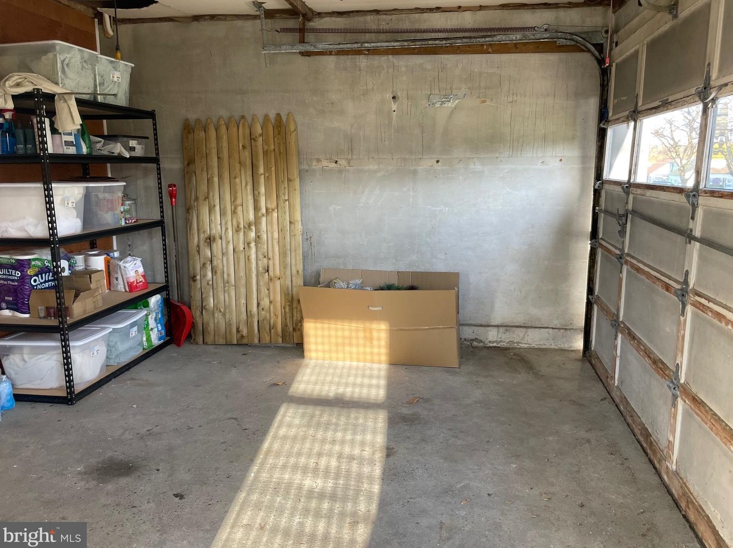 2113 Bernville Rd, Reading PA  19601-1182 exterior