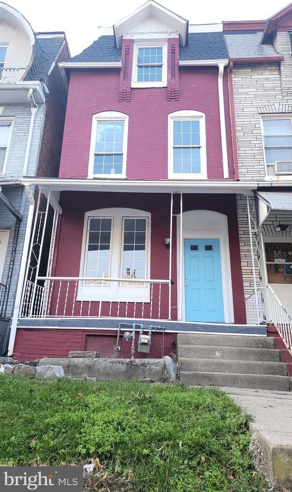 526 N 8th St, Reading, PA 19601