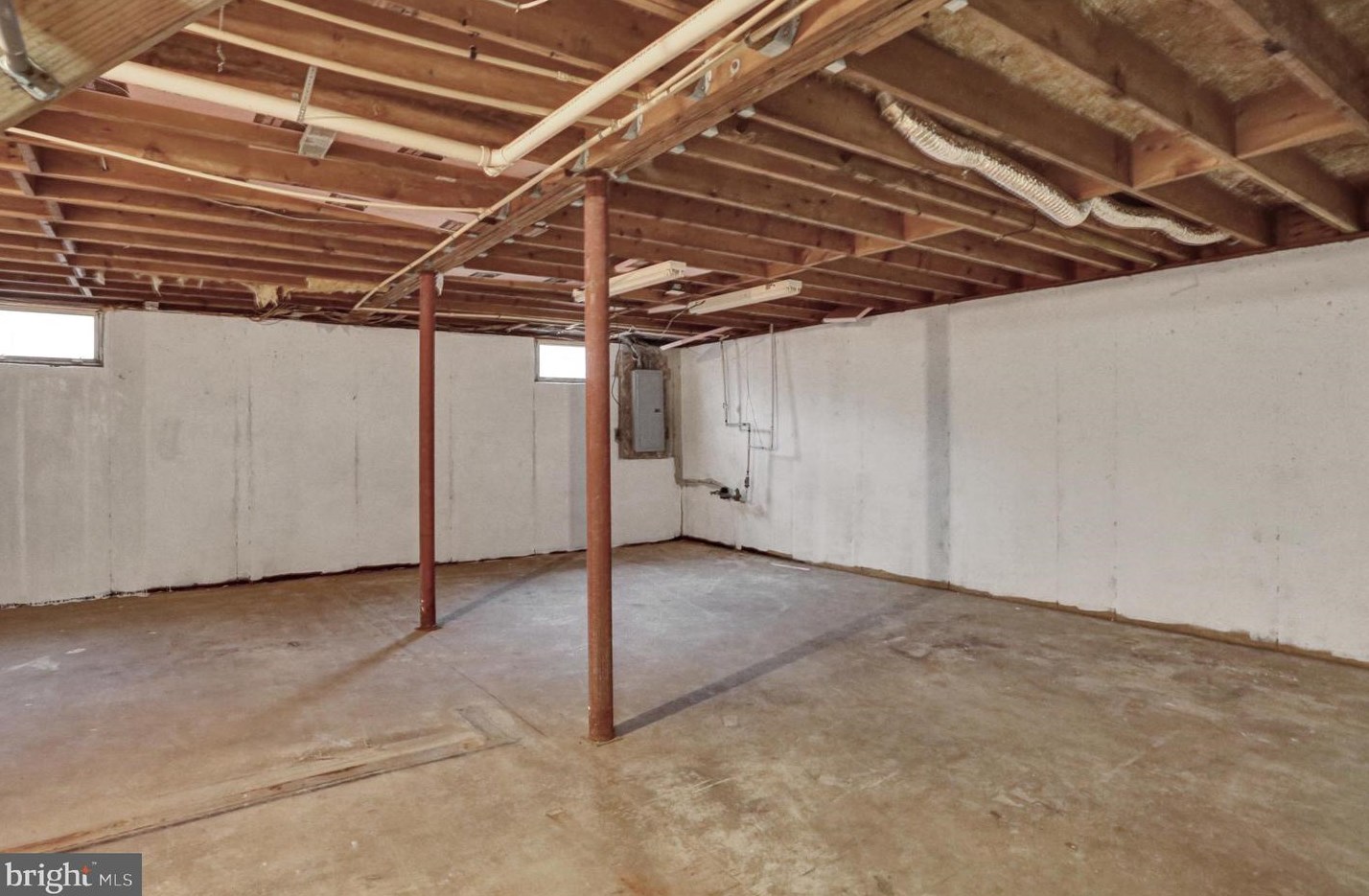 1049 Butter Ln, Reading PA  19606-1108 exterior
