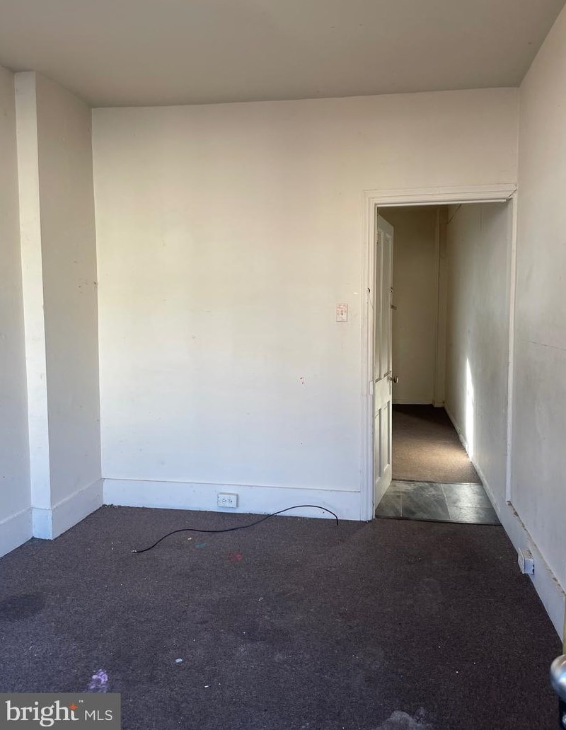 1344 Cotton St, Reading, PA 19602-2114