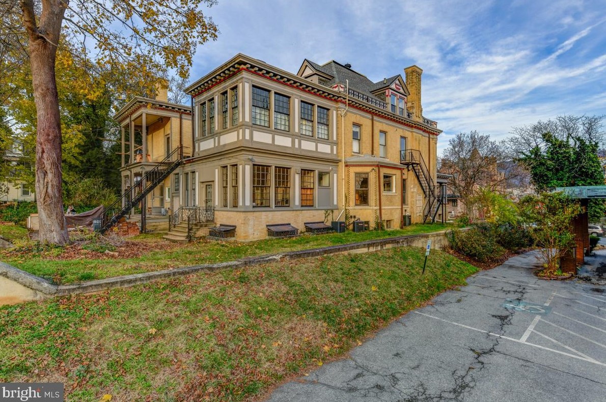 610 5 St, Reading PA  19601-2311 exterior